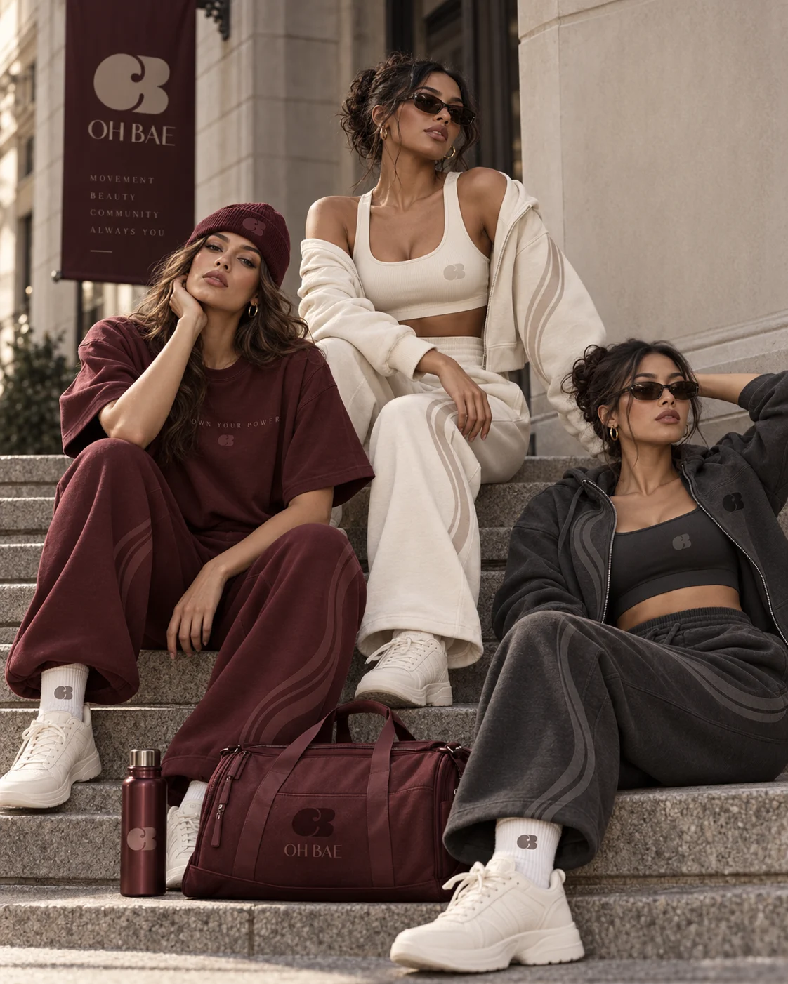 Femmes en OH BAE sur des marches en extérieur
